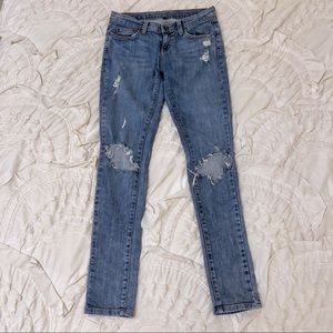 light wash ripped skinny jeans